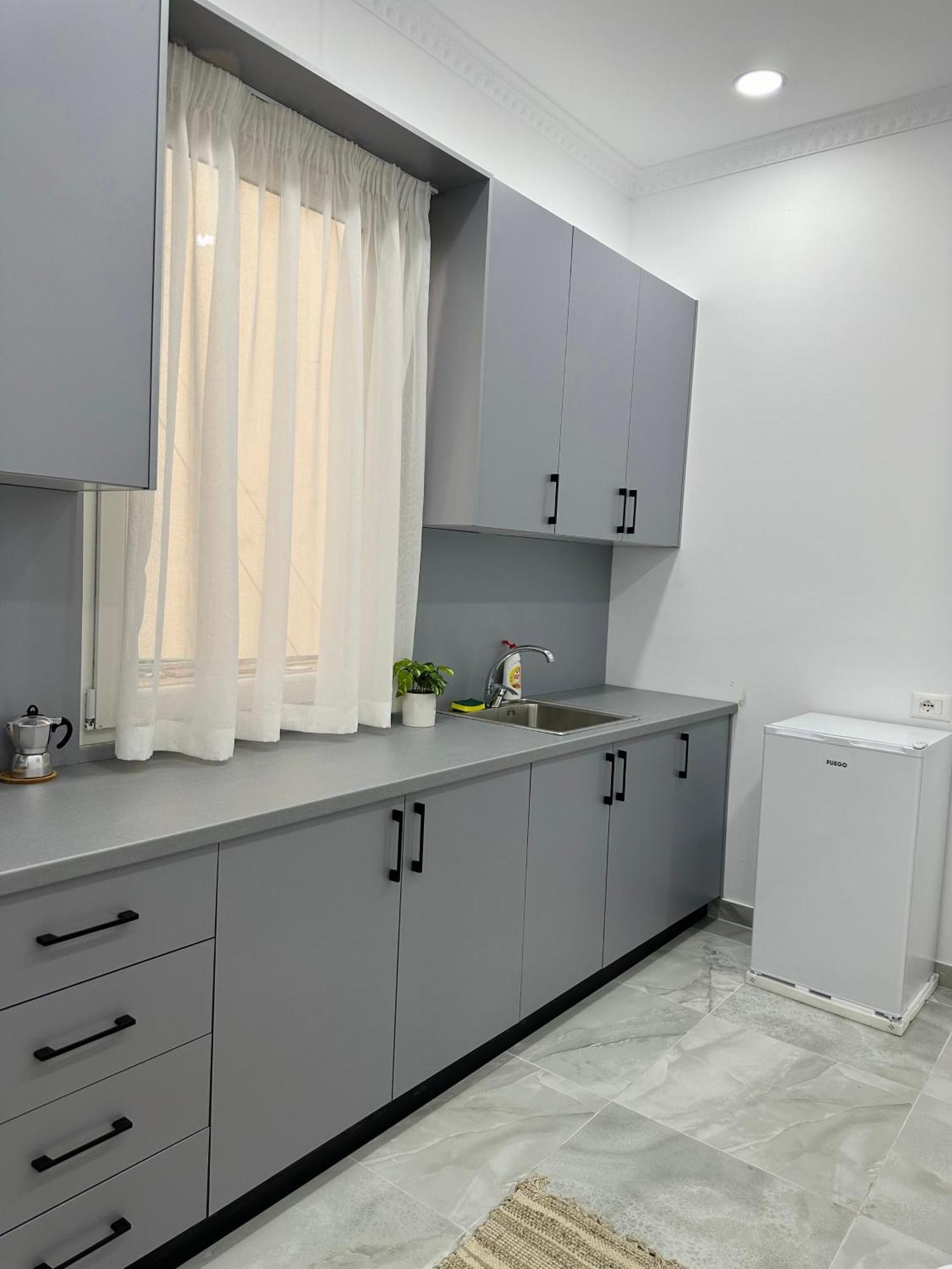 Apartment Cozy In Tirana